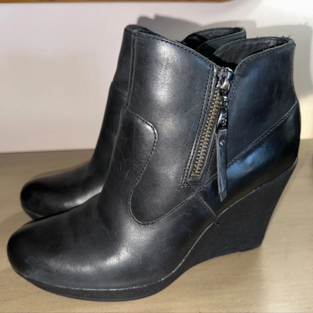 UGG Meredith Black Wedge Ankle Booties